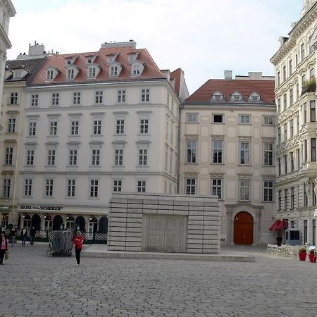 Ofenloch Apartments Wina Bagian luar foto