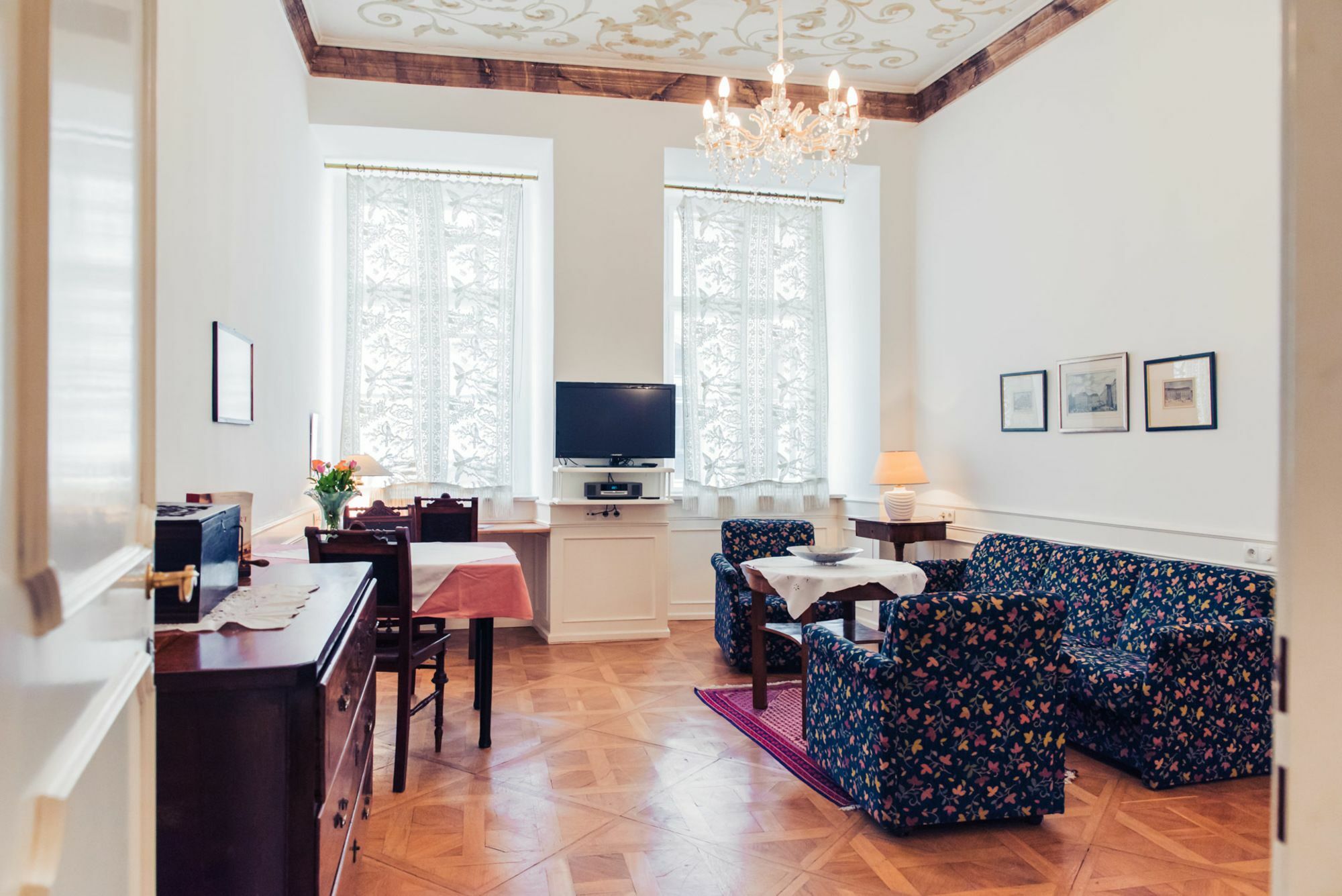 Ofenloch Apartments Wina Bagian luar foto